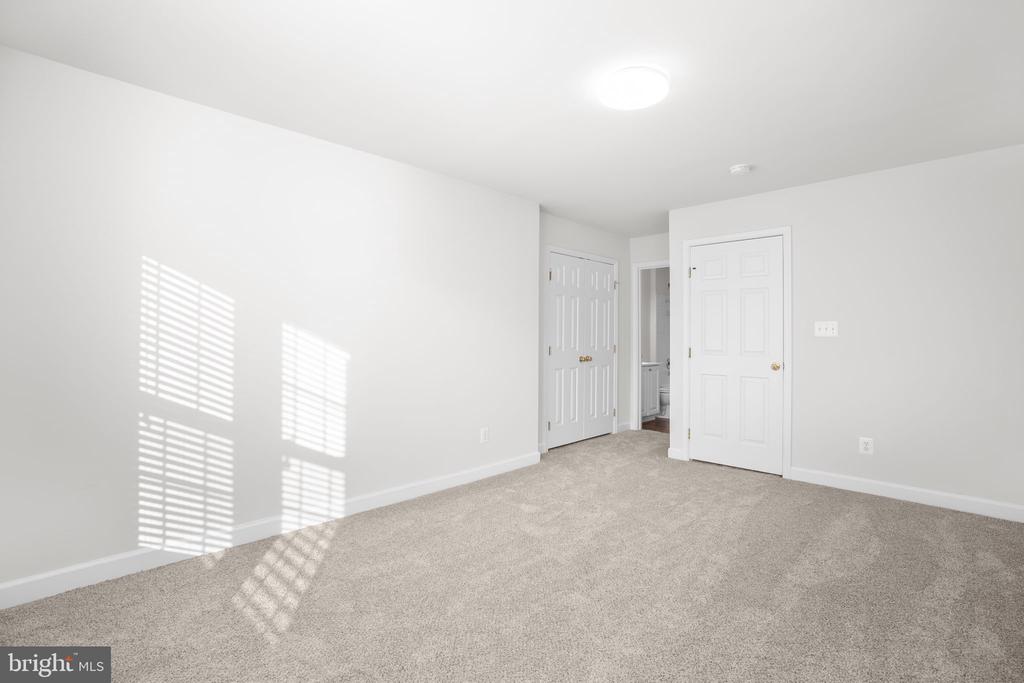 6617 BROAD CREEK OVERLOOK