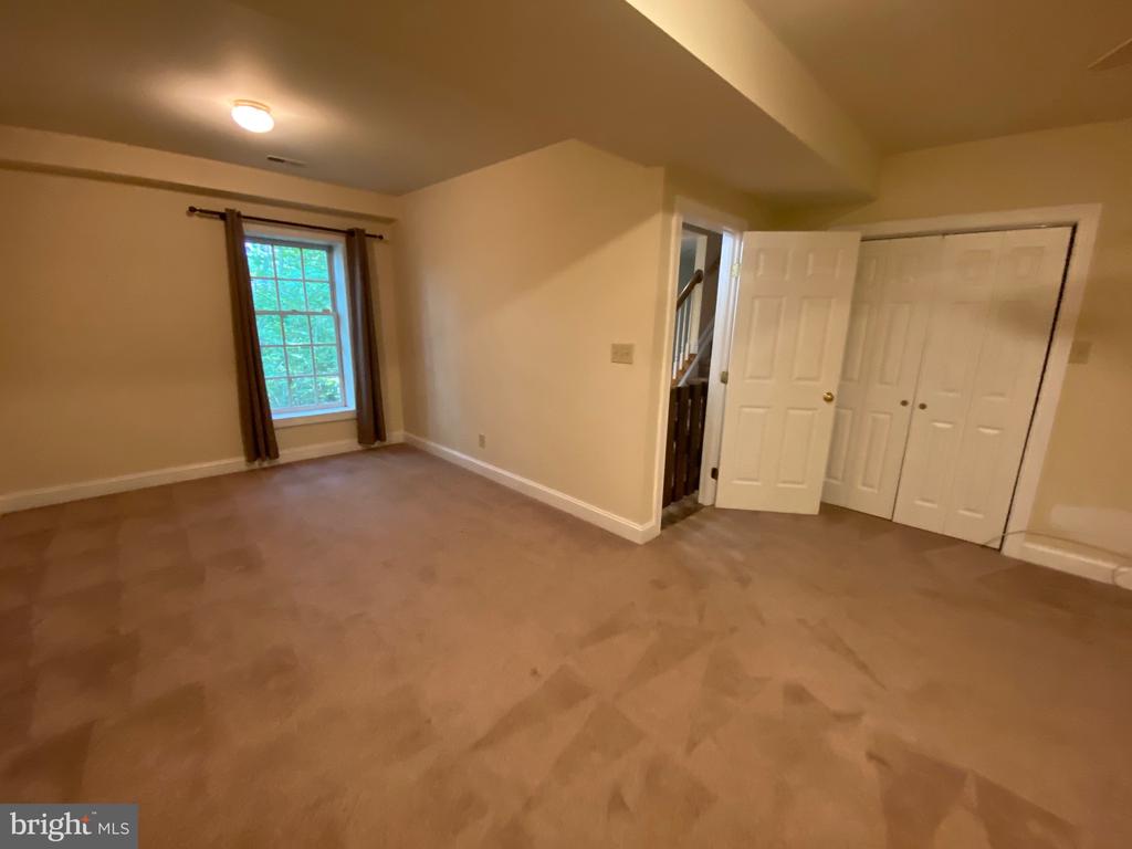 4115 CORBIN HALL LANE