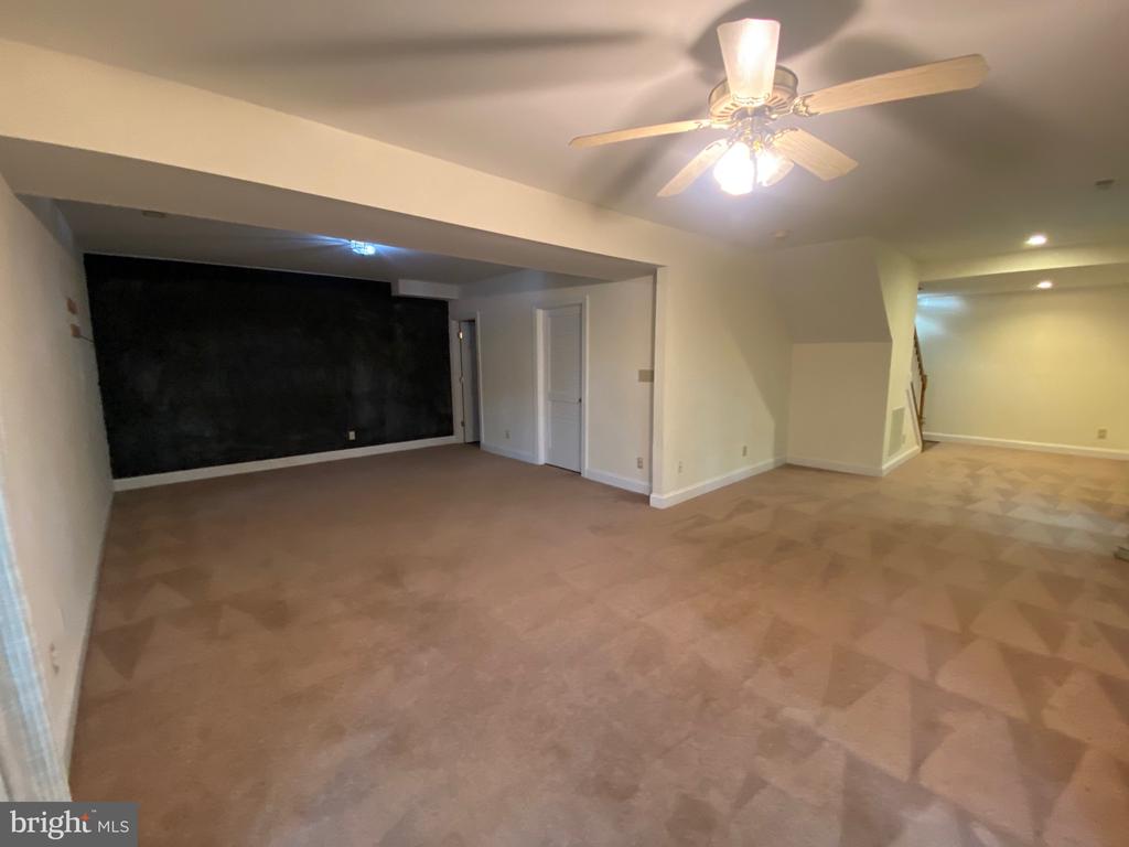 4115 CORBIN HALL LANE