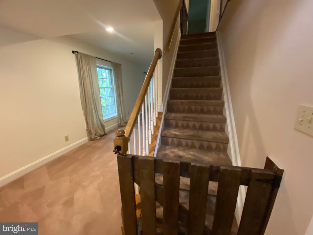 4115 CORBIN HALL LANE
