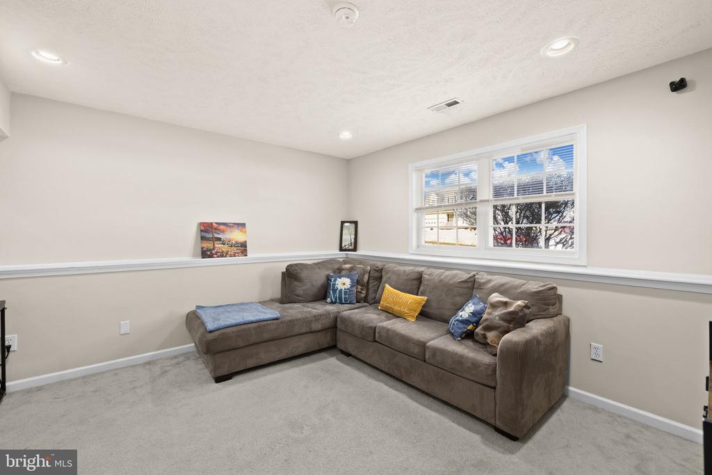 10733 ALLIE DRIVE