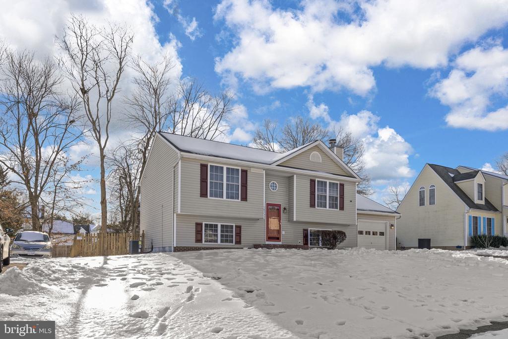10733 ALLIE DRIVE
