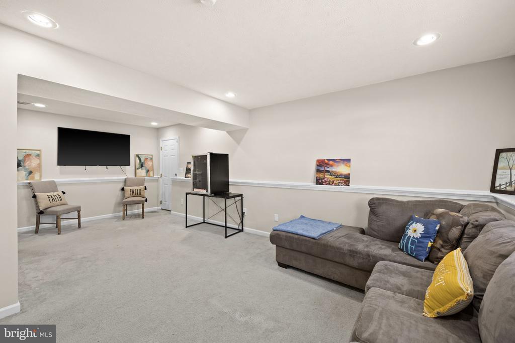 10733 ALLIE DRIVE