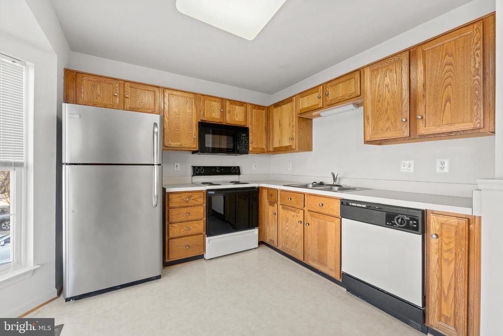 3908 FOUNTAIN BRIDGE COURT