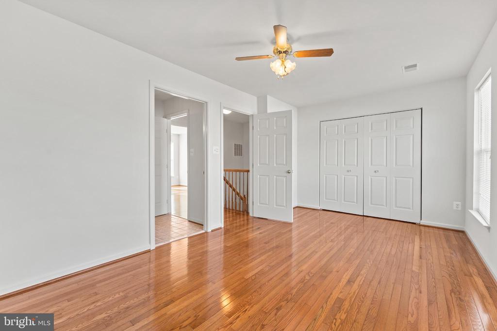 3908 FOUNTAIN BRIDGE COURT