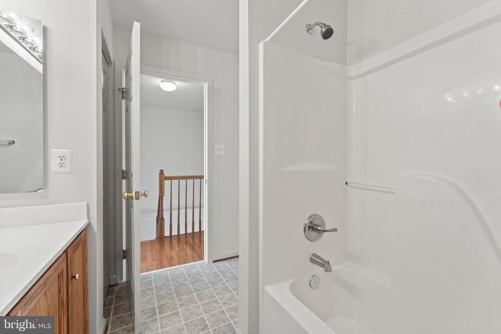 3908 FOUNTAIN BRIDGE COURT
