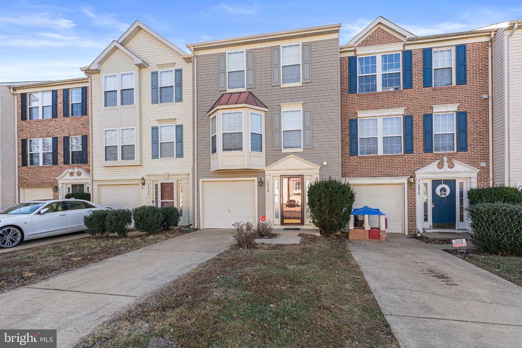 3908 FOUNTAIN BRIDGE COURT