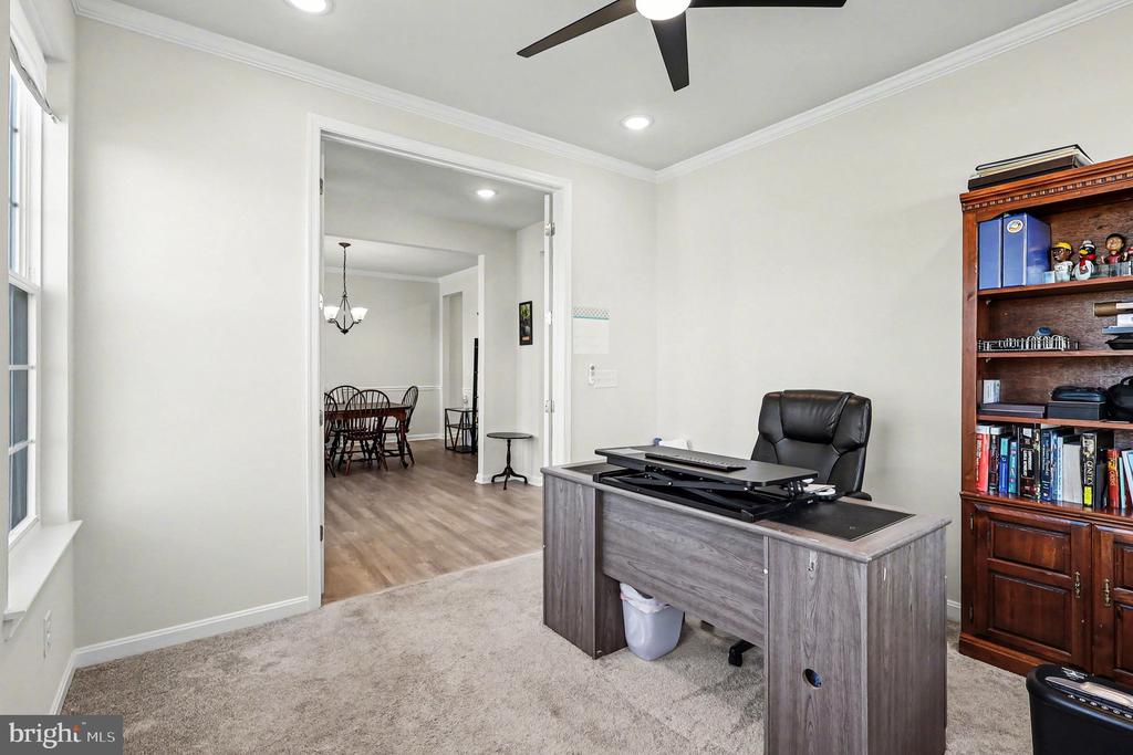 1728 LEGACY LANE