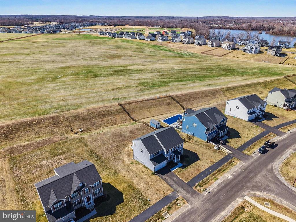 1728 LEGACY LANE