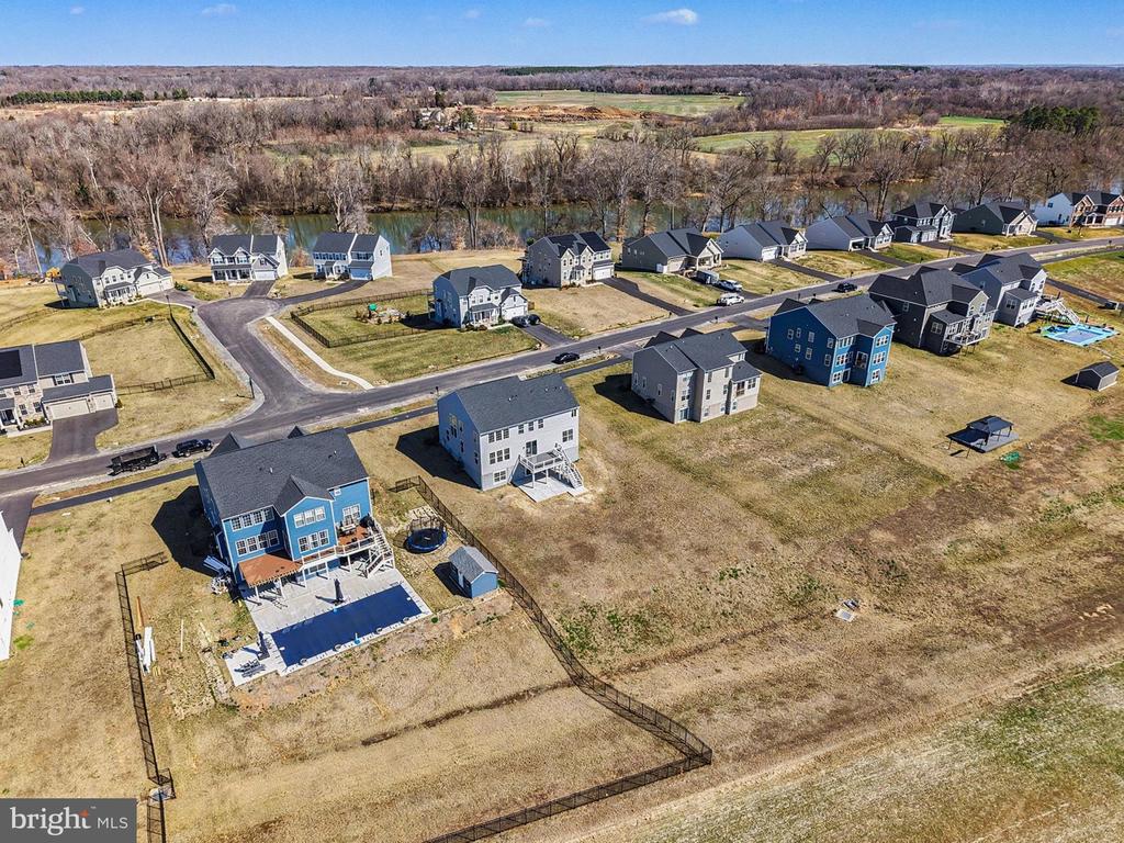 1728 LEGACY LANE