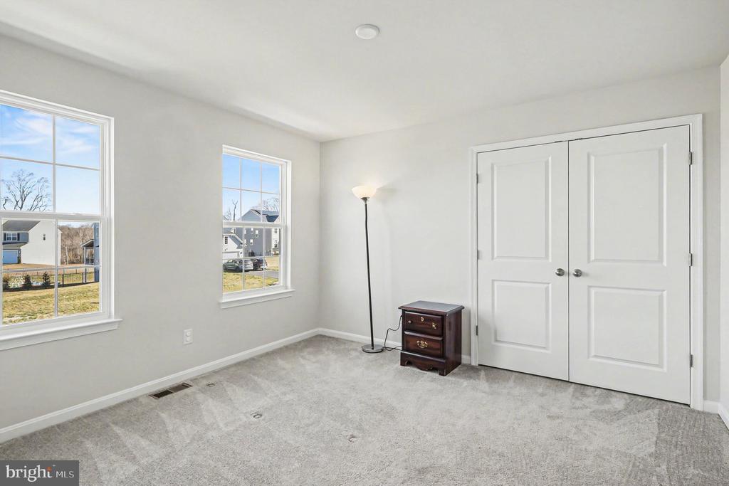 1728 LEGACY LANE