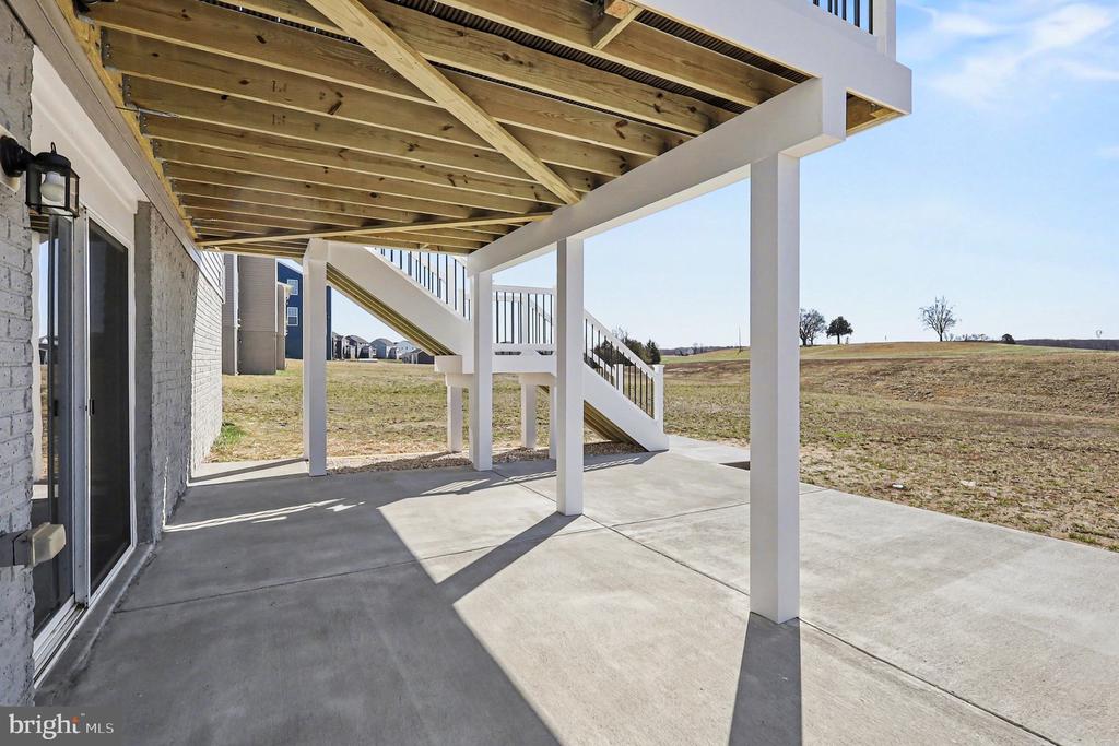 1728 LEGACY LANE