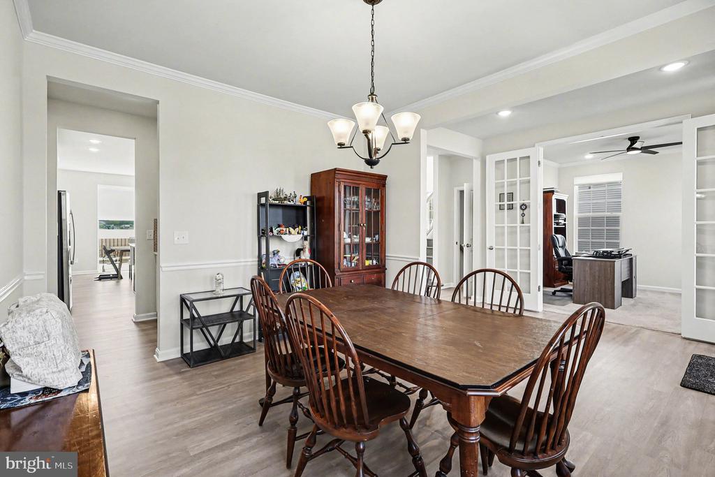 1728 LEGACY LANE