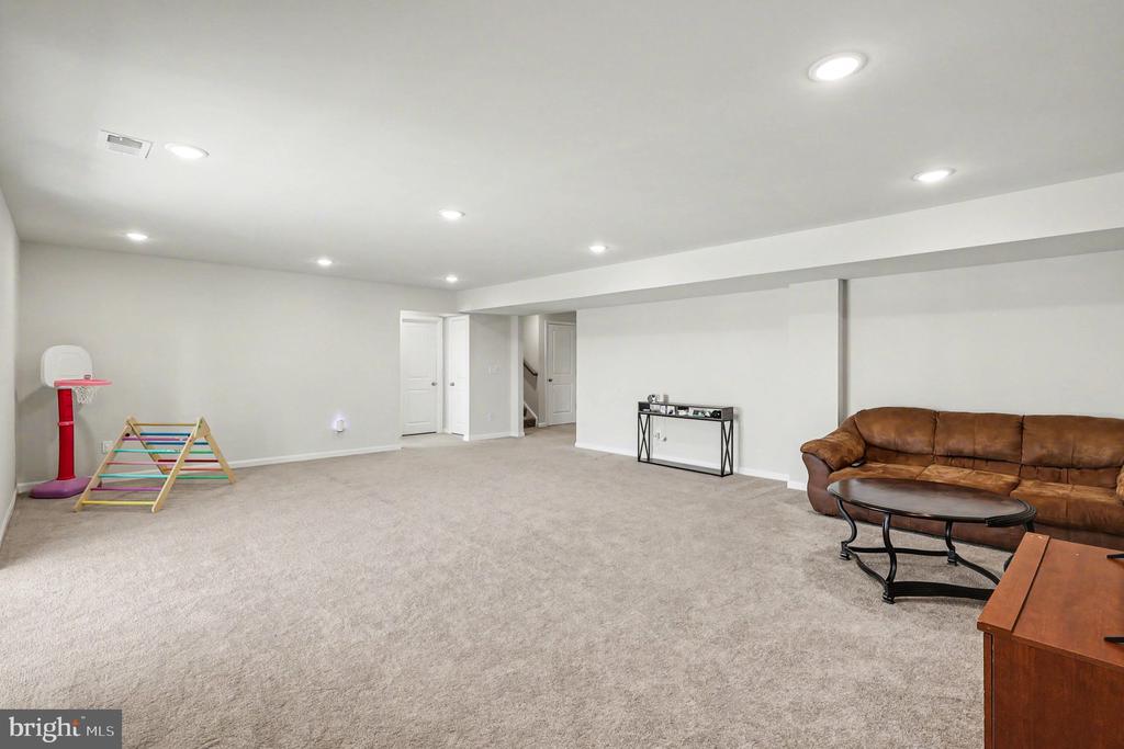 1728 LEGACY LANE