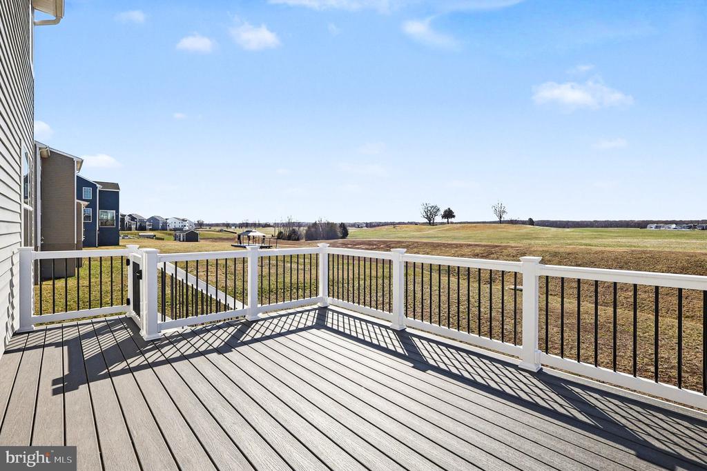 1728 LEGACY LANE