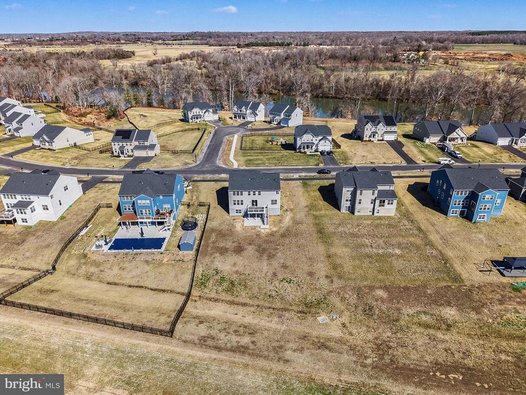 1728 LEGACY LANE