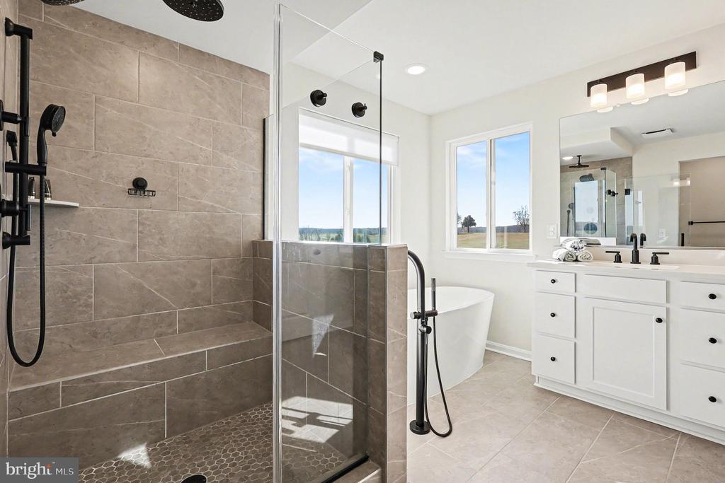 1728 LEGACY LANE