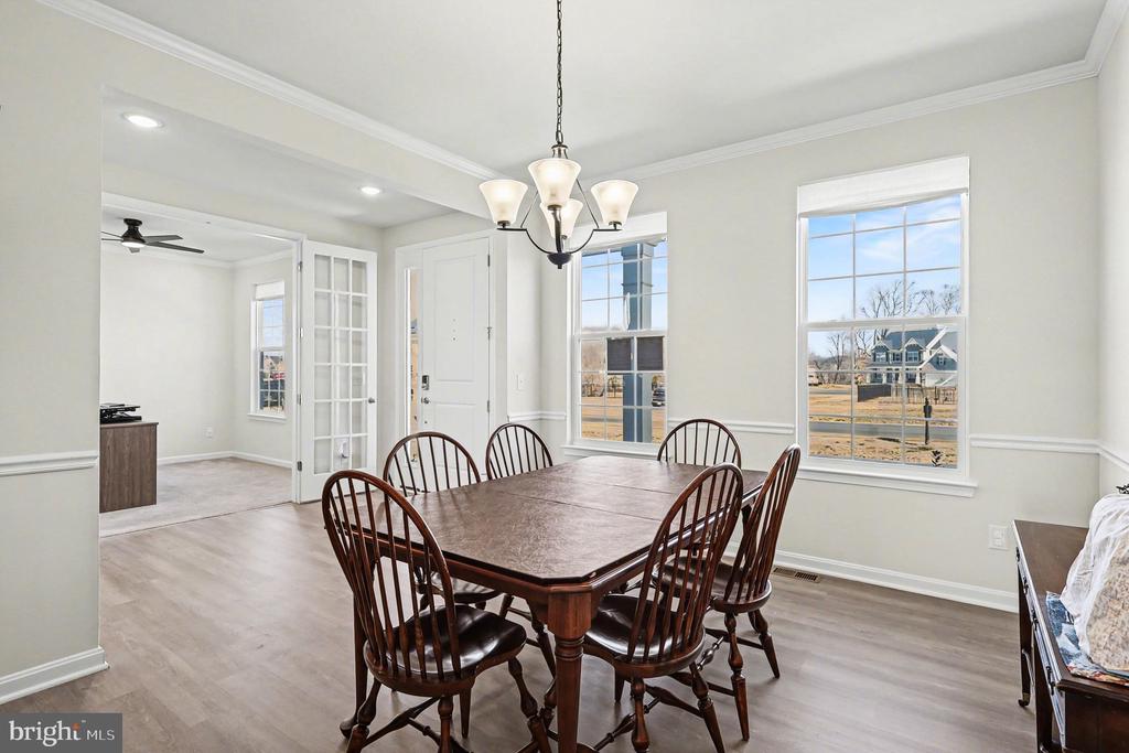 1728 LEGACY LANE