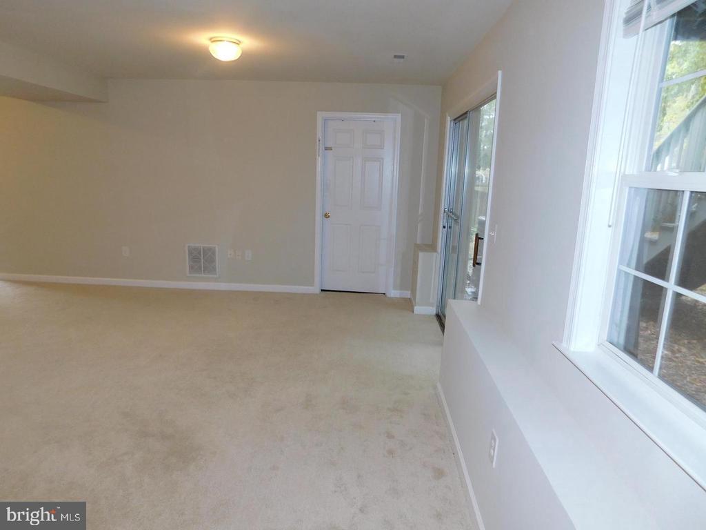 10110 HERIOT ROW COURT
