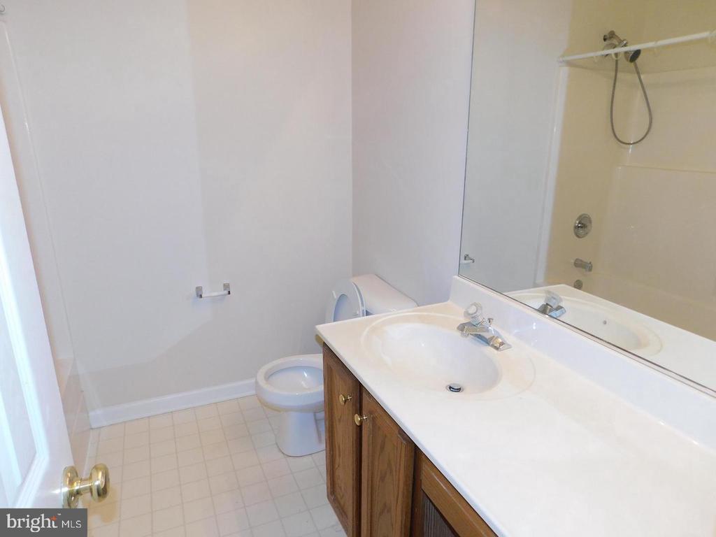 10110 HERIOT ROW COURT