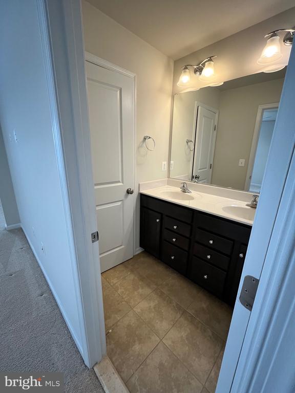 12115 BOWLING FARM COURT