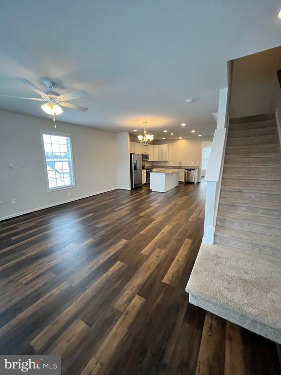 12115 BOWLING FARM COURT
