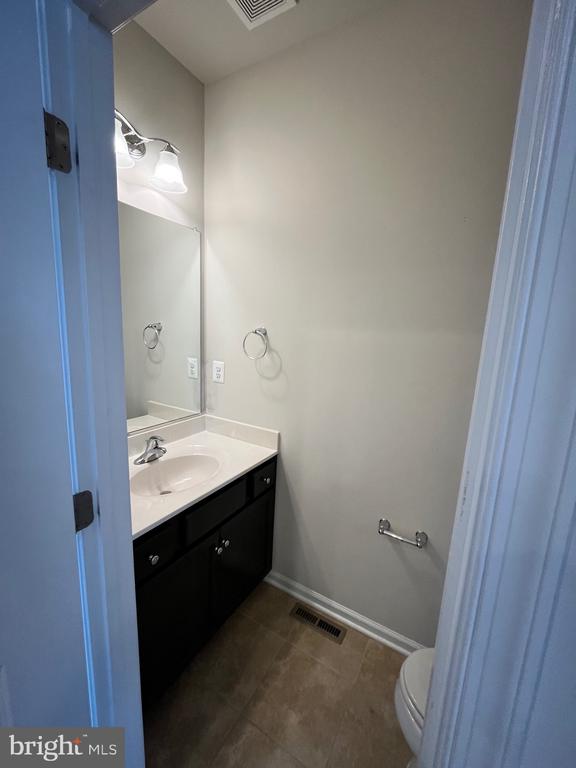 12115 BOWLING FARM COURT