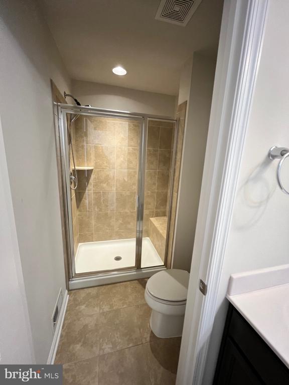 12115 BOWLING FARM COURT