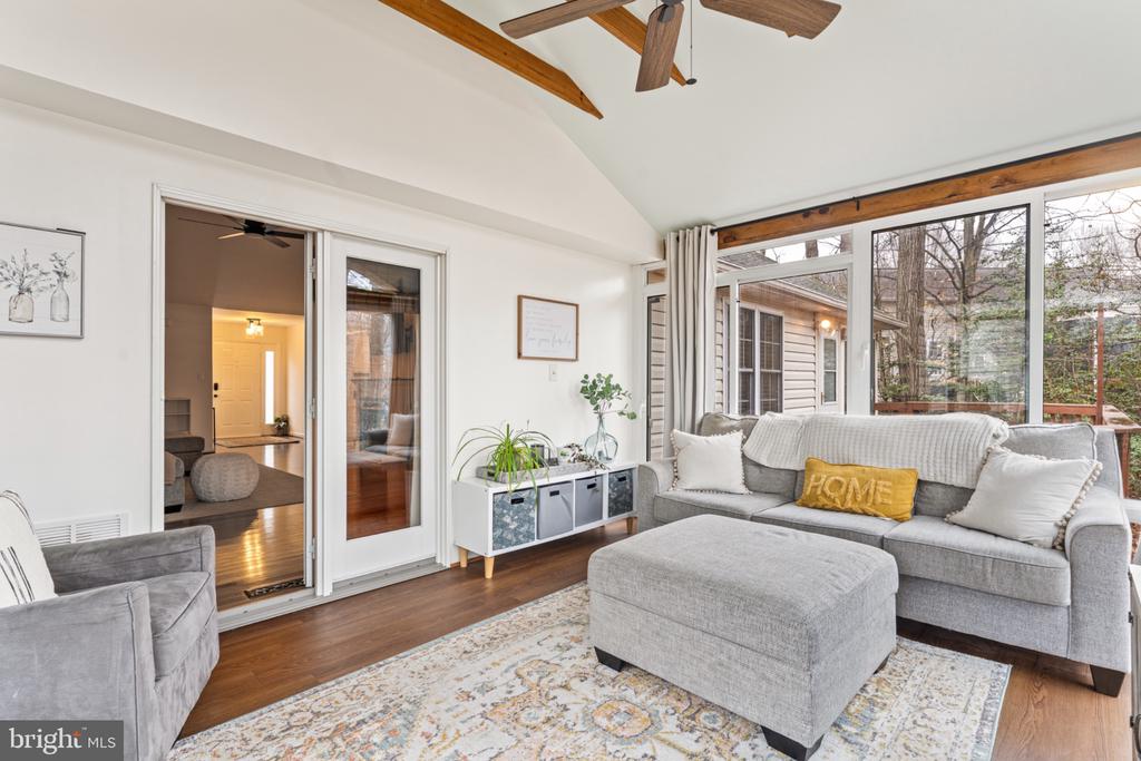 10111 OAT LANDS PLACE