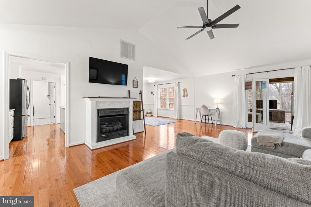 10111 OAT LANDS PLACE