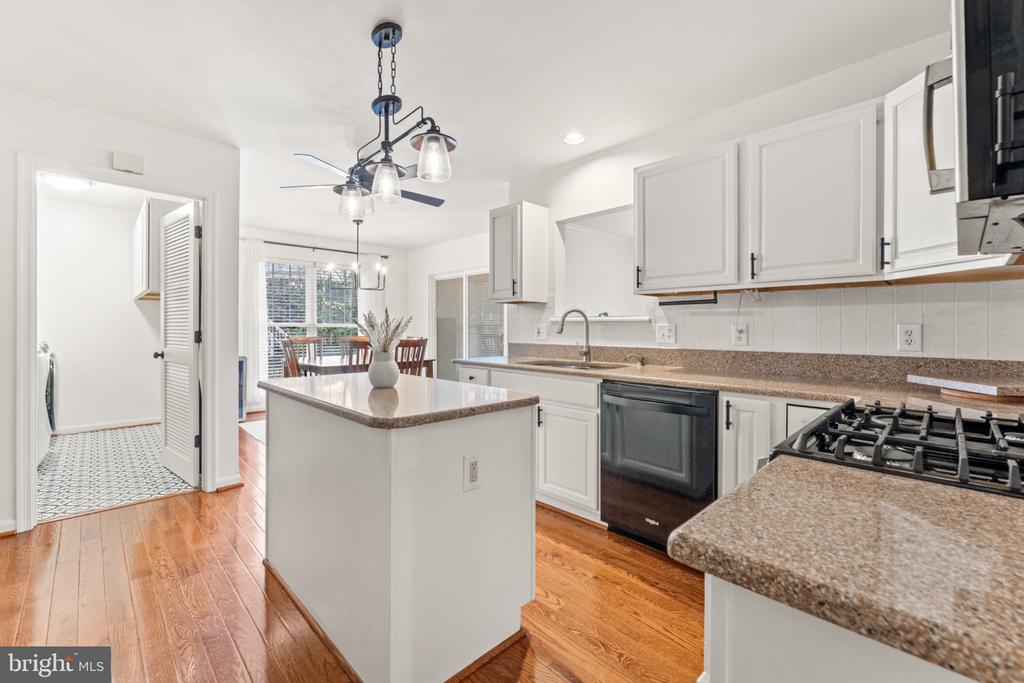 10111 OAT LANDS PLACE