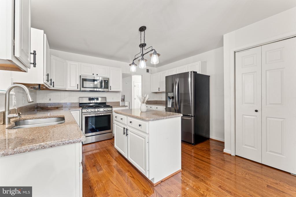 10111 OAT LANDS PLACE