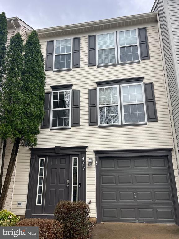 4508 PAPILLION COURT