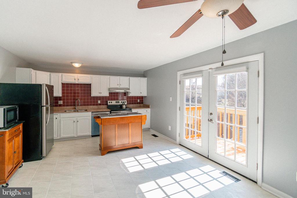 5222 MAGNOLIA PLACE