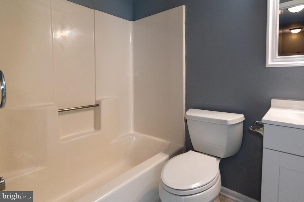 5222 MAGNOLIA PLACE
