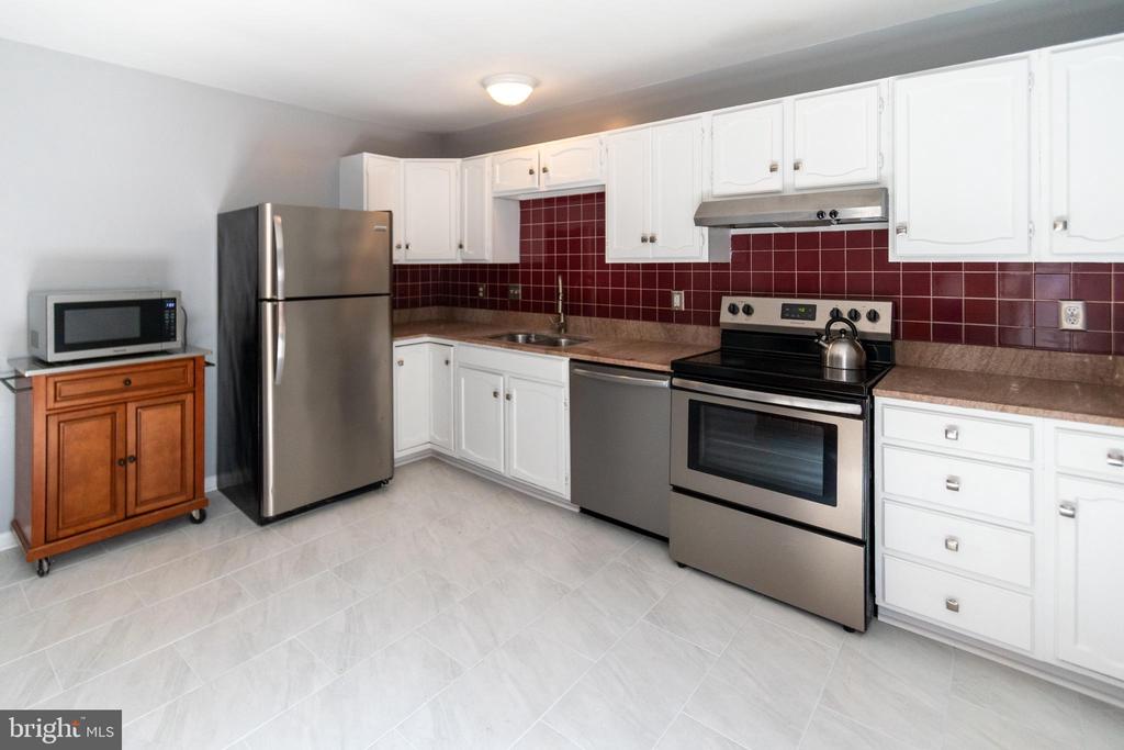 5222 MAGNOLIA PLACE
