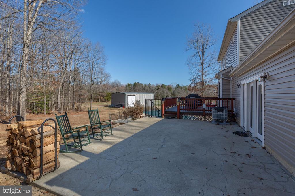 5825 MORRIS ROAD