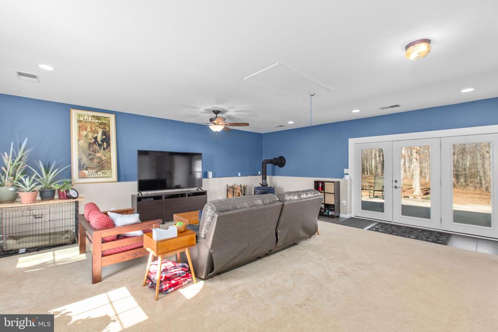 5825 MORRIS ROAD