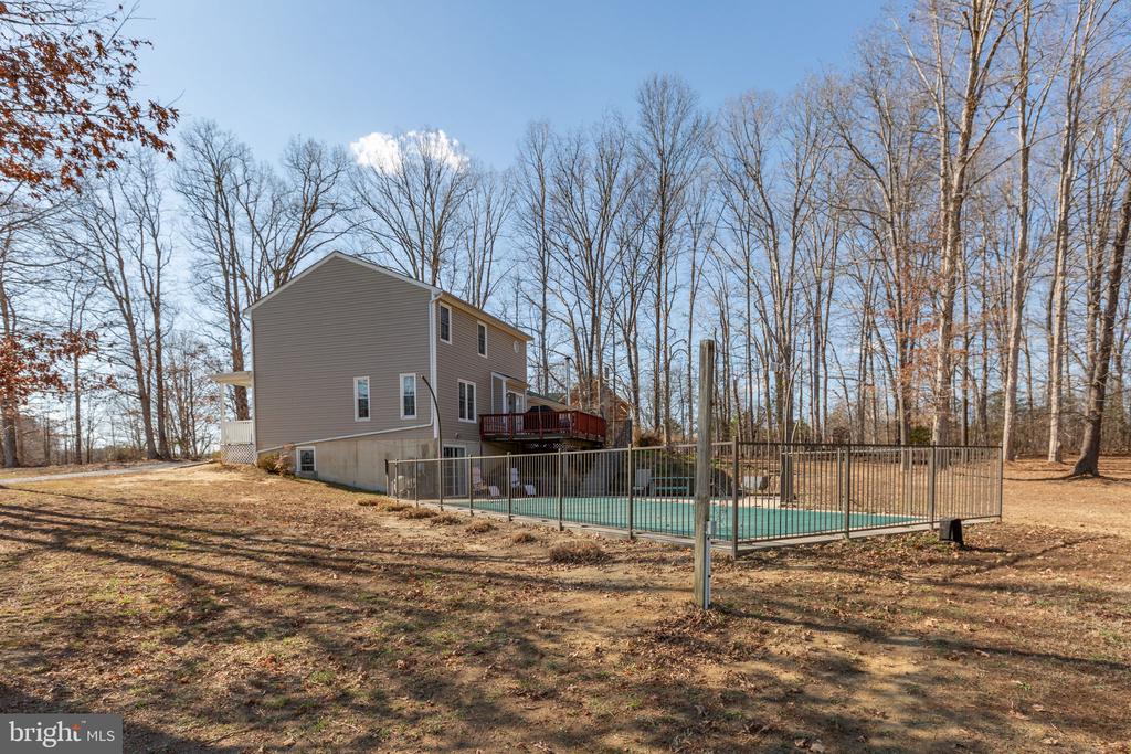 5825 MORRIS ROAD