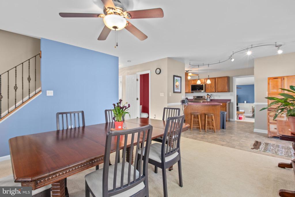 5825 MORRIS ROAD