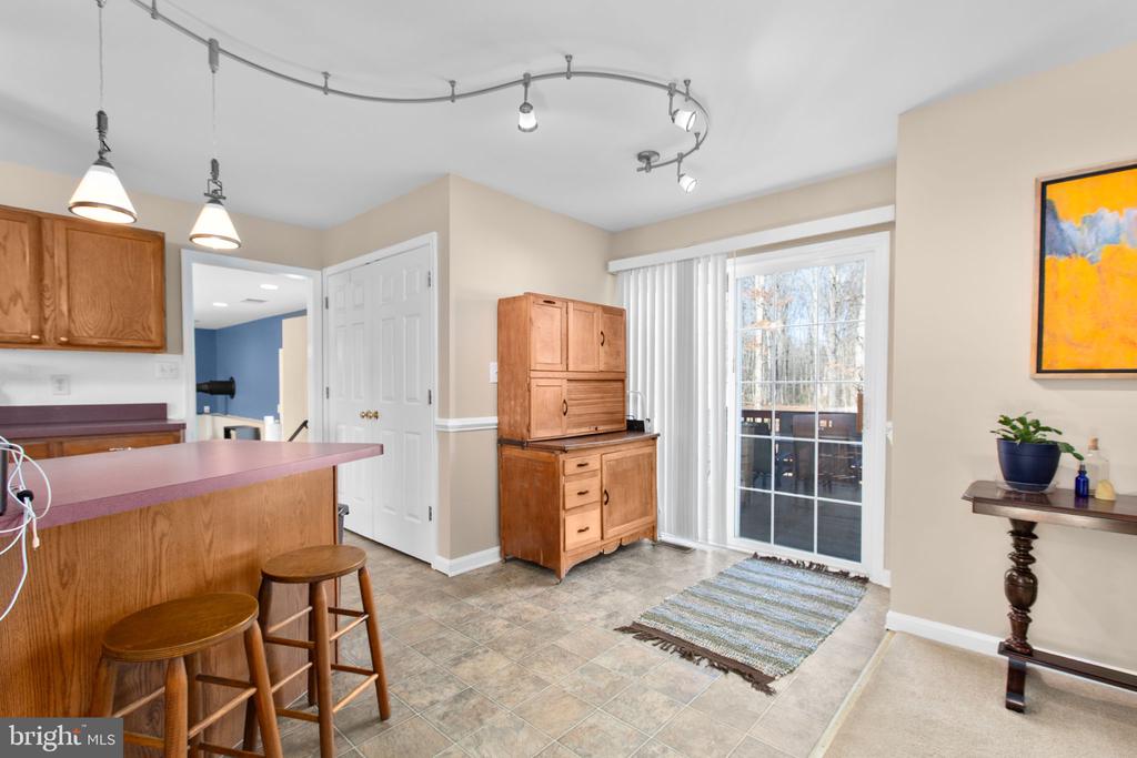 5825 MORRIS ROAD