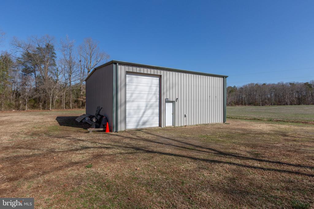 5825 MORRIS ROAD