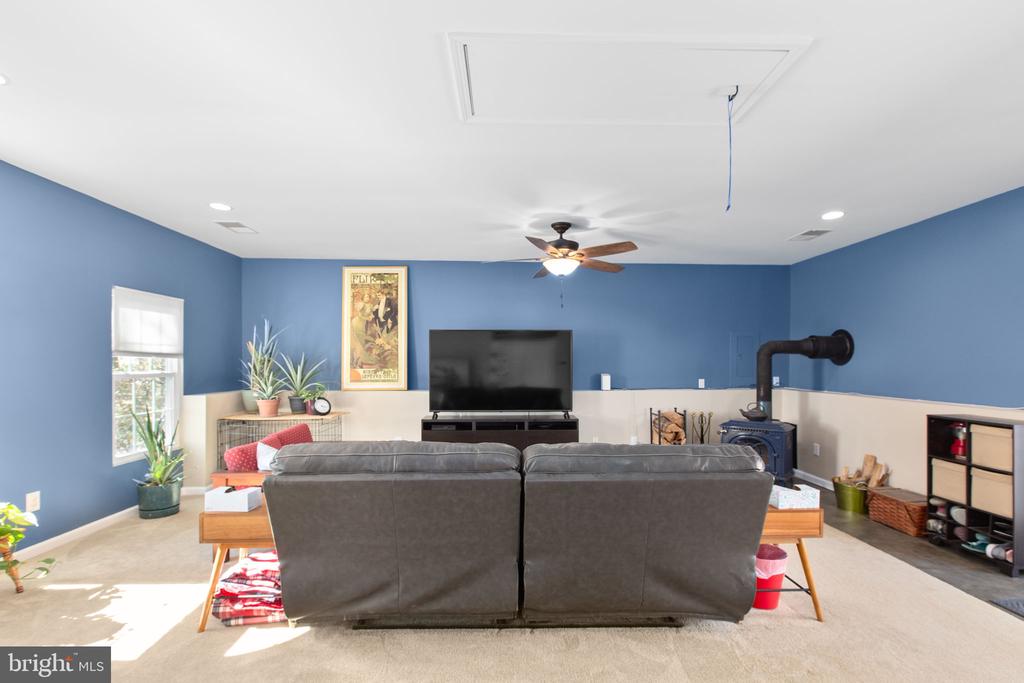 5825 MORRIS ROAD