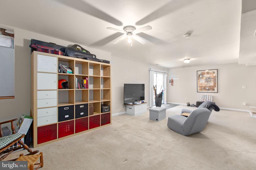 5825 MORRIS ROAD