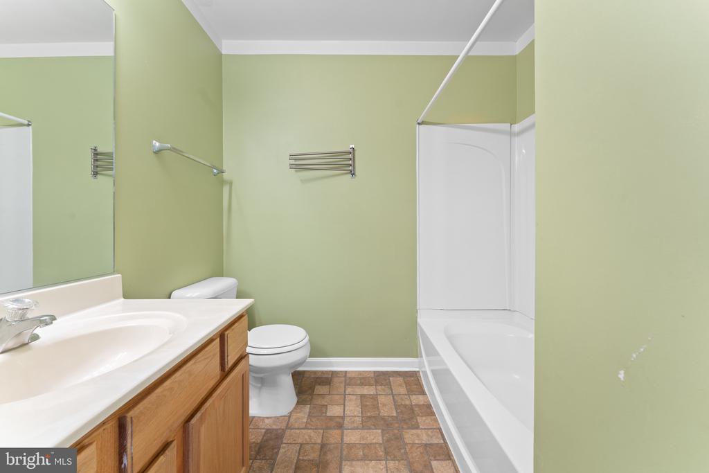 7008 WYTHEVILLE CIRCLE