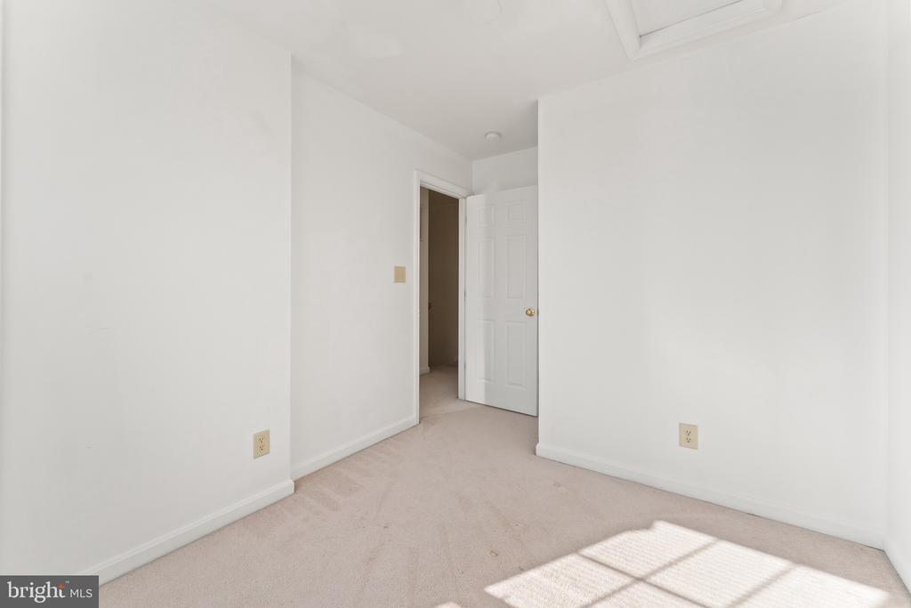 7008 WYTHEVILLE CIRCLE