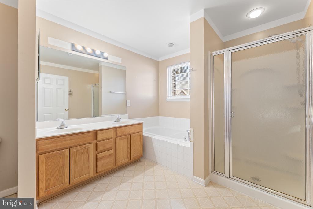 7008 WYTHEVILLE CIRCLE