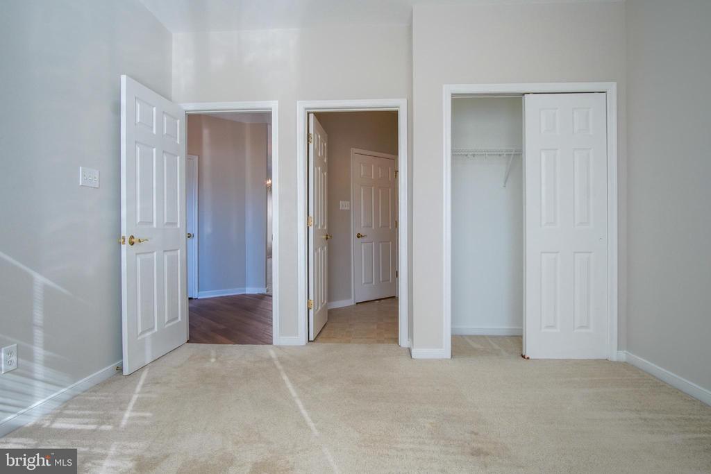 6507 HOLLY RIDGE