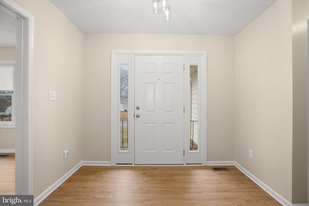 4 JONQUIL COURT