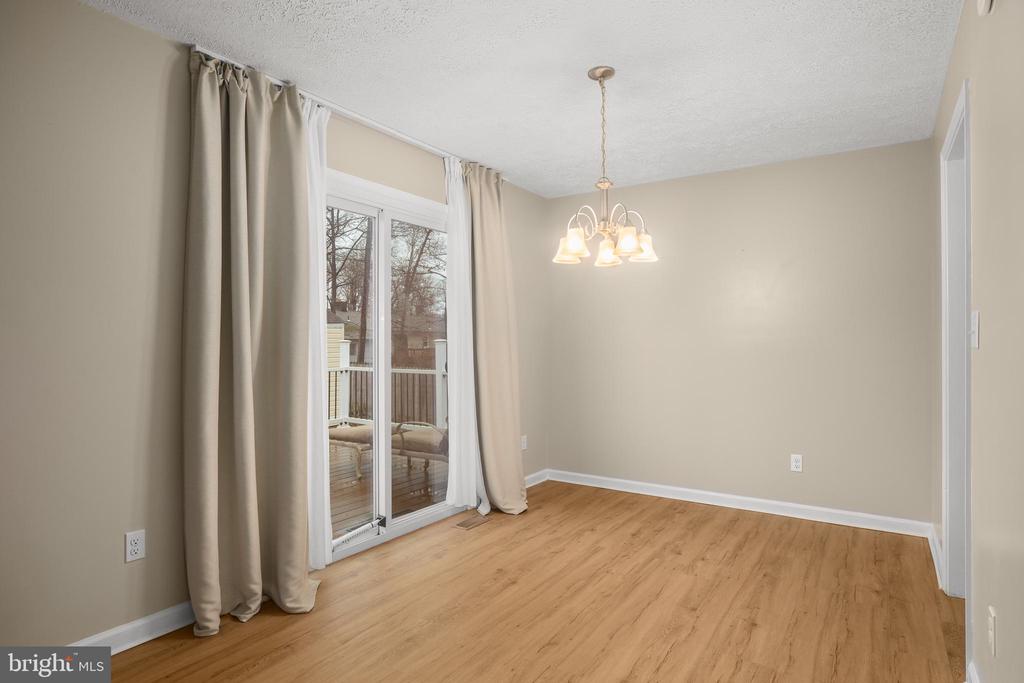4 JONQUIL COURT